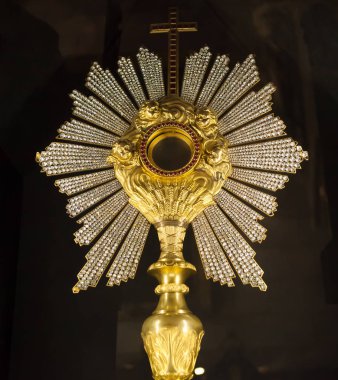 hazine ve katedral Notre Dame de Paris mücevherleri 