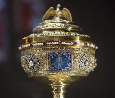 hazine ve katedral Notre Dame de Paris mücevherleri 