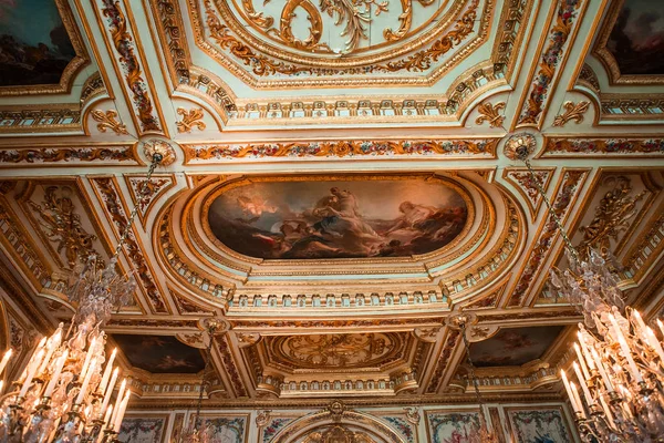 Интерьеры и детали замка Фонтенбло, Франция — стоковое фото