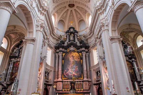 Interiér kostela svatého Walburga, Bruggy, Belgie — Stock fotografie