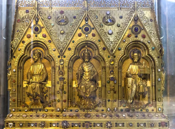 Saint Salvator Katedrali'nin iç mekanları, Bruges, Belçika