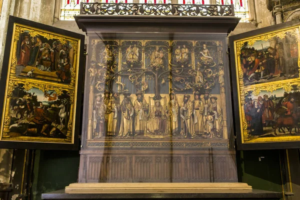 Saint Salvator Katedrali'nin iç mekanları, Bruges, Belçika