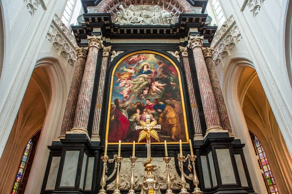 安弗斯大教堂圣母院，安弗斯，比利时 — 图库照片