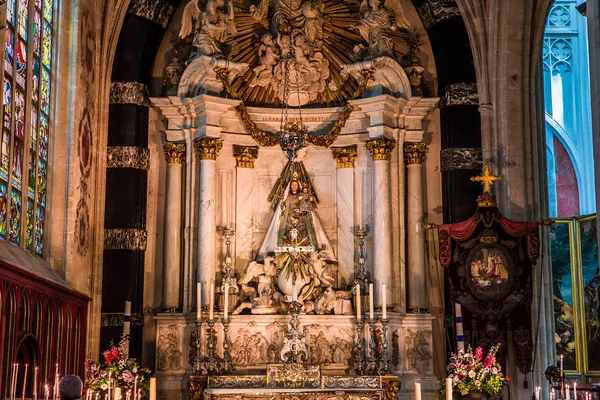 Notre Dame v Anvers katedrále, Anvers, Belgie — Stock fotografie
