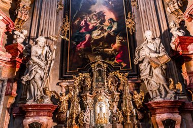 Aziz Nikolaos kilisesi, Mala Strana, Prag