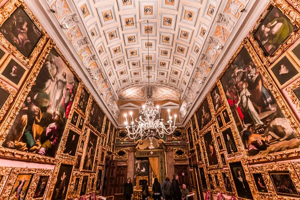 Beltere Palazzo Borromeo, Lake Maggiore, Stresa, Olaszország — Stock Fotó