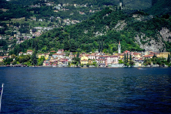 Traghetti per Bellagio, lago di Como, Italia — Foto Stock