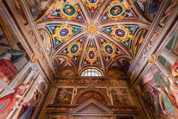 Часовня Sacro monte di Orta, Орта-Сан-Джулио, Италия — стоковое фото
