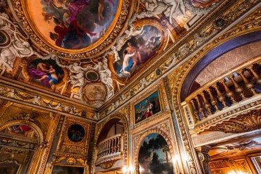 Hotel de Lauzun 'un iç dekorasyonları, Paris, Fransa