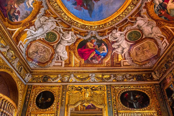 Decorações de interiores do hotel de Lauzun, Paris, França — Fotografia de Stock