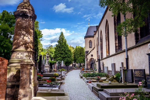 Cementerio de Vysehrad, Praga, República Checa — Foto de Stock