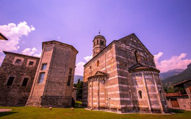 Santa Maria del Tiglio Kilisesi, Gravedona, İtalya
