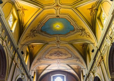 Santa Maria del Tiglio Kilisesi, Gravedona, İtalya
