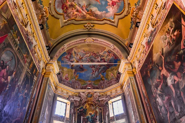 Kostel Santa Maria del Tiglio, Gravedona, Itálie — Stock fotografie