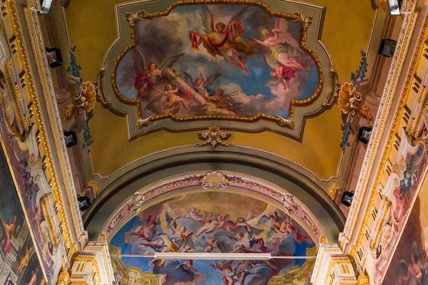 Igreja de Santa Maria del Tiglio, Gravedona, itália — Fotografia de Stock