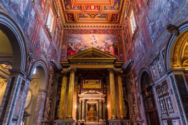 ROME, ITALY, 18 Haziran 2015: Saint John Lateran 'ın iç mimari ve mimari detayları, 18 Haziran 2015, Roma, İtalya