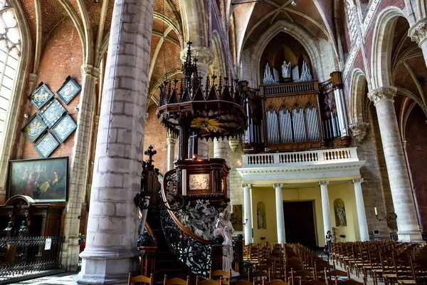 Ghent Belgguinea July 2014年7月31日 比利时根特圣米夏埃尔大教堂的内部 绘画和细节 — 图库照片
