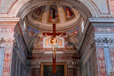 SORRENTO, ITALY, 12 Mayıs 2014: Napoli katedrali Duomo 'nun iç kısımları ve detayları, Saint Januarius, camapnia, İtalya, 12 Mayıs 2014, Sorrento, İtalya