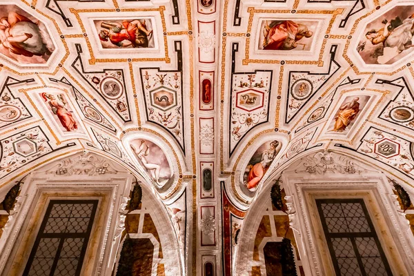 Naples Itálie Května 2014 Interiéry Detaily Kaple Vasari Kostele Sant — Stock fotografie
