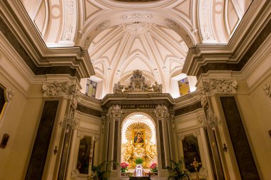 SORRENTO, İtalya 12 Mayıs 2014: Sorrento, camapnia, İtalya 'daki Madonna del Carmine Kilisesi' nin İç İşleri ve Detayları, 12 Mayıs 2014