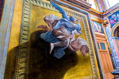 NAPLES, İtalya 16 Mayıs 2014: San Paolo Maggiore Kilisesi 'nin İç İşleri, Tablolar ve Detayları, 16 Mayıs 2014, Napoli, İtalya