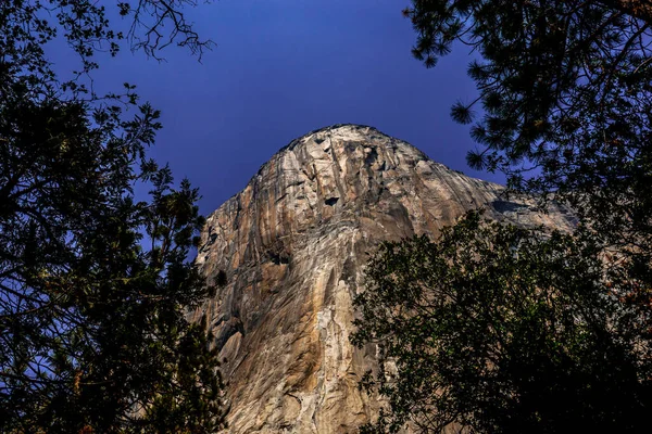 Światowej Sławy Ściana Wspinaczkowa Capitan Park Narodowy Yosemite Kalifornia Usa — Zdjęcie stockowe