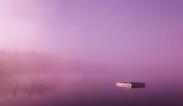 Blick Auf Einen Bootsanleger Lac Superieur Nebliger Morgen Mit Nebel — Stockfoto