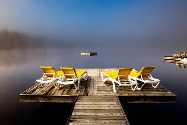 Över Båtbrygga Lac Superieur Dimmig Morgon Med Dimma Laurentides Mont — Stockfoto