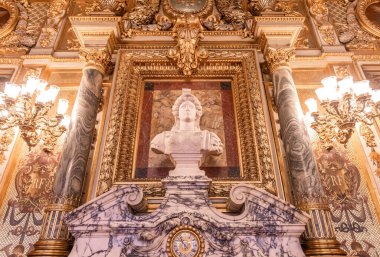 PARIS, FRANCE, 20 EYLÜL 2025: Fransız Cumhuriyeti Senatosu 'nun iç mimari ve mimari dekorları, parlamento binası