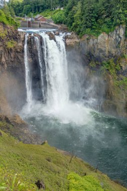 Bir görünümü splendorous Snoqualmie Falls.