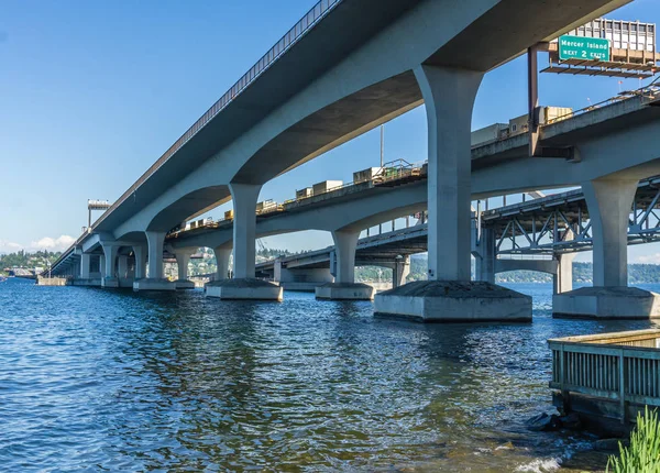 Een Weergave Onder Seattle Snelweg Bruggen — Stockfoto