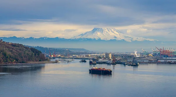 Uma Vista Porto Tacoma Monte Rainier — Fotografia de Stock