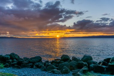 Puget Sound batan güneşin 3