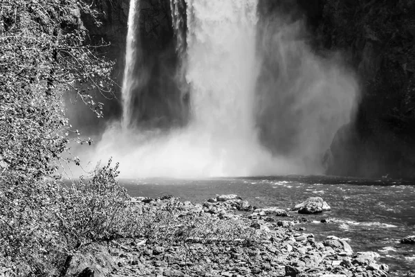 Parte inferiore delle cascate — Foto Stock