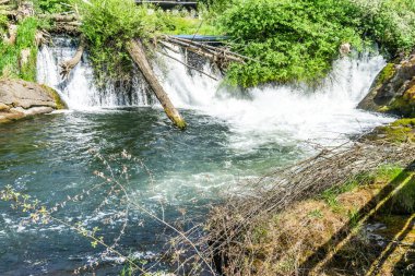 Patlayan Şelale Whitewater 2