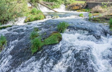 Şelaleden Aşağı 3