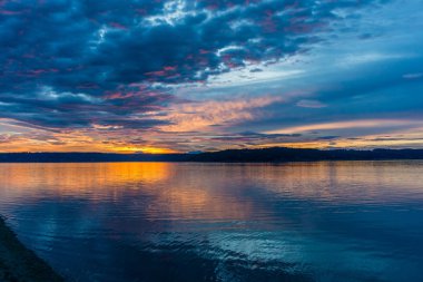 Dash Point 3 at günbatımı