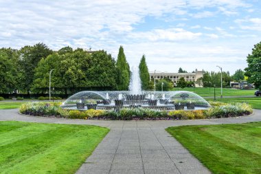 Majestic Fountain Sahne 9