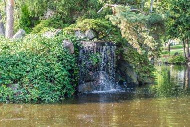 Park Şelalesi ve Göleti