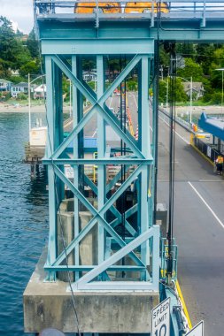 Batı Seattle, Washington 'daki feribot iskelesi..