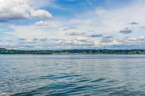 Uitzicht Kust Van Seattle Vanaf Een Veerboot — Stockfoto