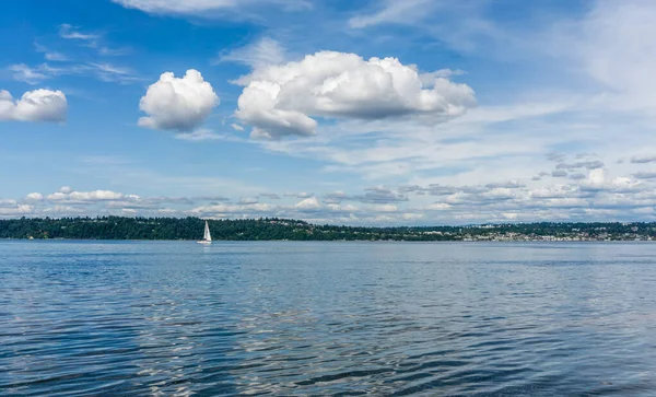 Nuvens Que Parecem Algodão Doce Pairam Sobre Puget Sound Estado — Fotografia de Stock