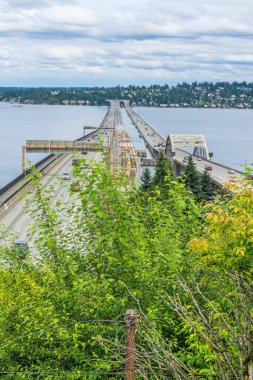Seattle, Washington 'da eyaletler arası 90 yüzen brdige..