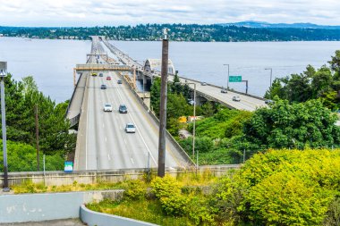 Seattle, Washington 'da eyaletler arası 90 yüzen brdige..