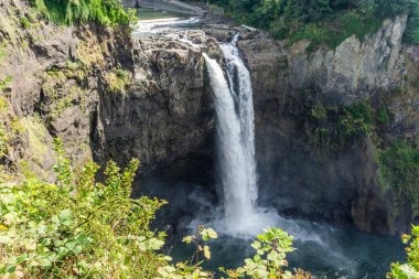 Washington 'da Şanlı Snoqualmie Şelalesi.