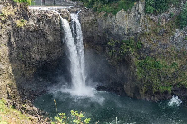 Pohled Kaskádovitou Vodu Snoqualmie Falls Státě Washington — Stock fotografie