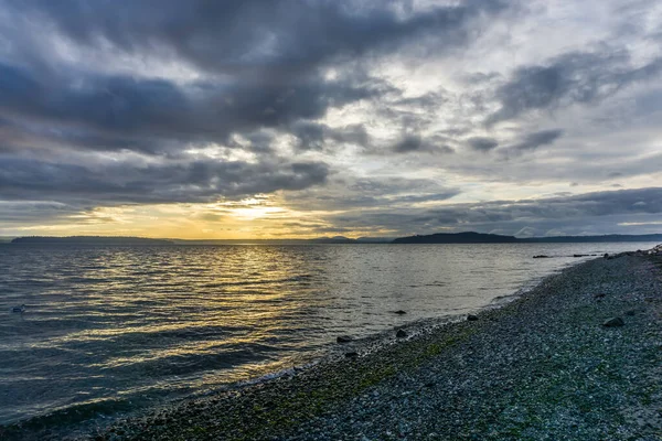 Nuvens Pairam Sobre Sol West Seattle Washington — Fotografia de Stock