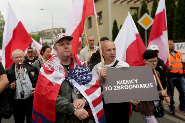 Osvětimi Osvětimi Polsko Června 2020 Nezávislost Pochod Pravicových Komunit Výročí — Stock fotografie