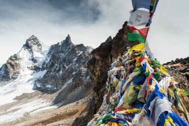 Güzel maceracı trek Everest dağ silsilesi Nepal Everest bölgesinde bir trekking en iyi ünlü Nepal yüksek geçer trekking Renjo La pass olduğunu