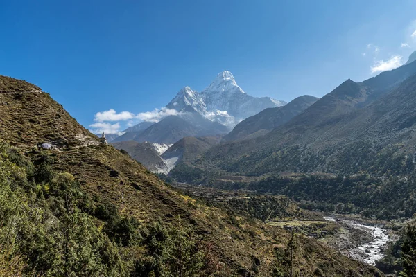 Panoramik Manzarasına Güzel Gökyüzü Ile Mount Ama Dablam Everest Ana — Stok fotoğraf